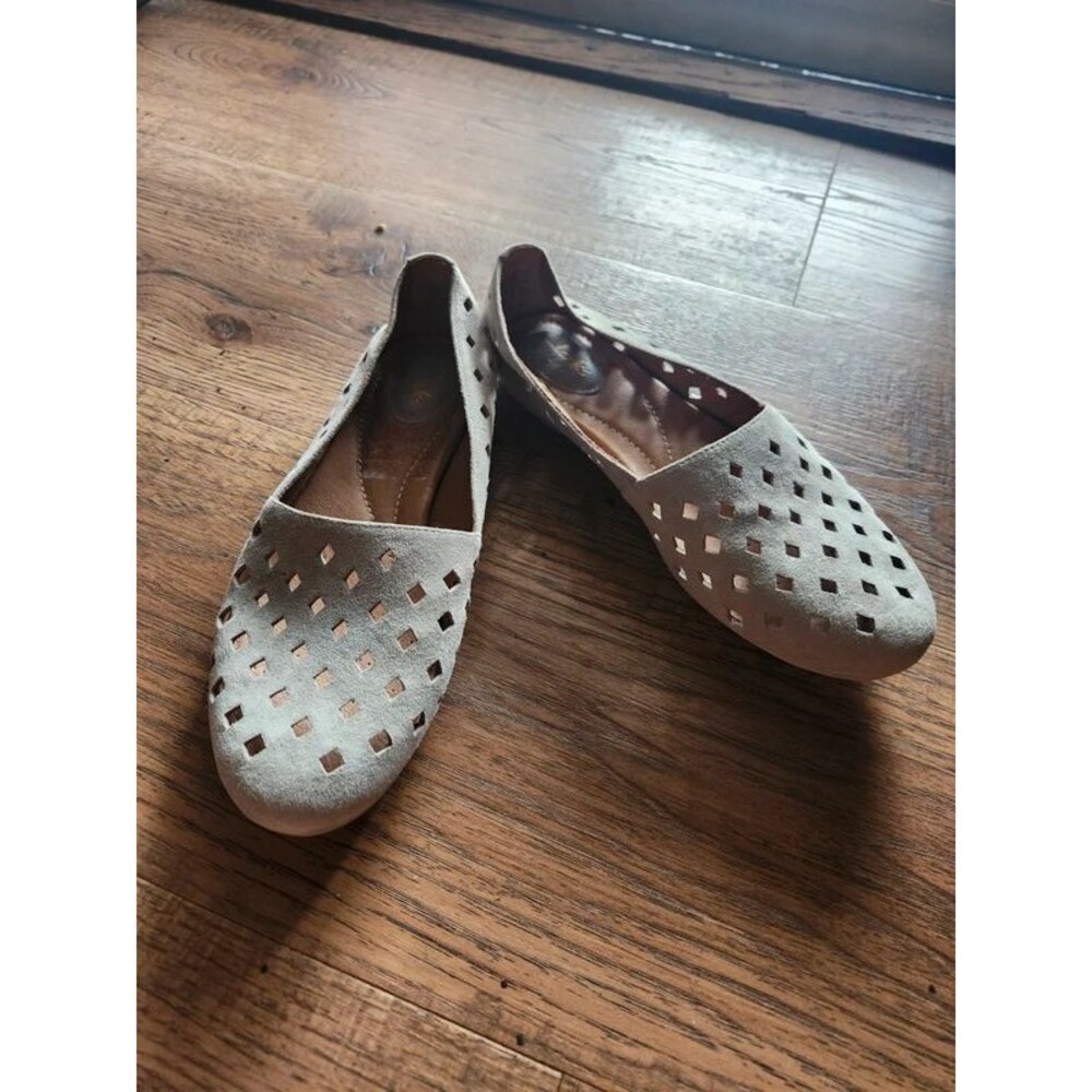 Clarks Artisan Valley Terrace Suede Cutout Loafers Flats Women's Size 7 Gray Tau